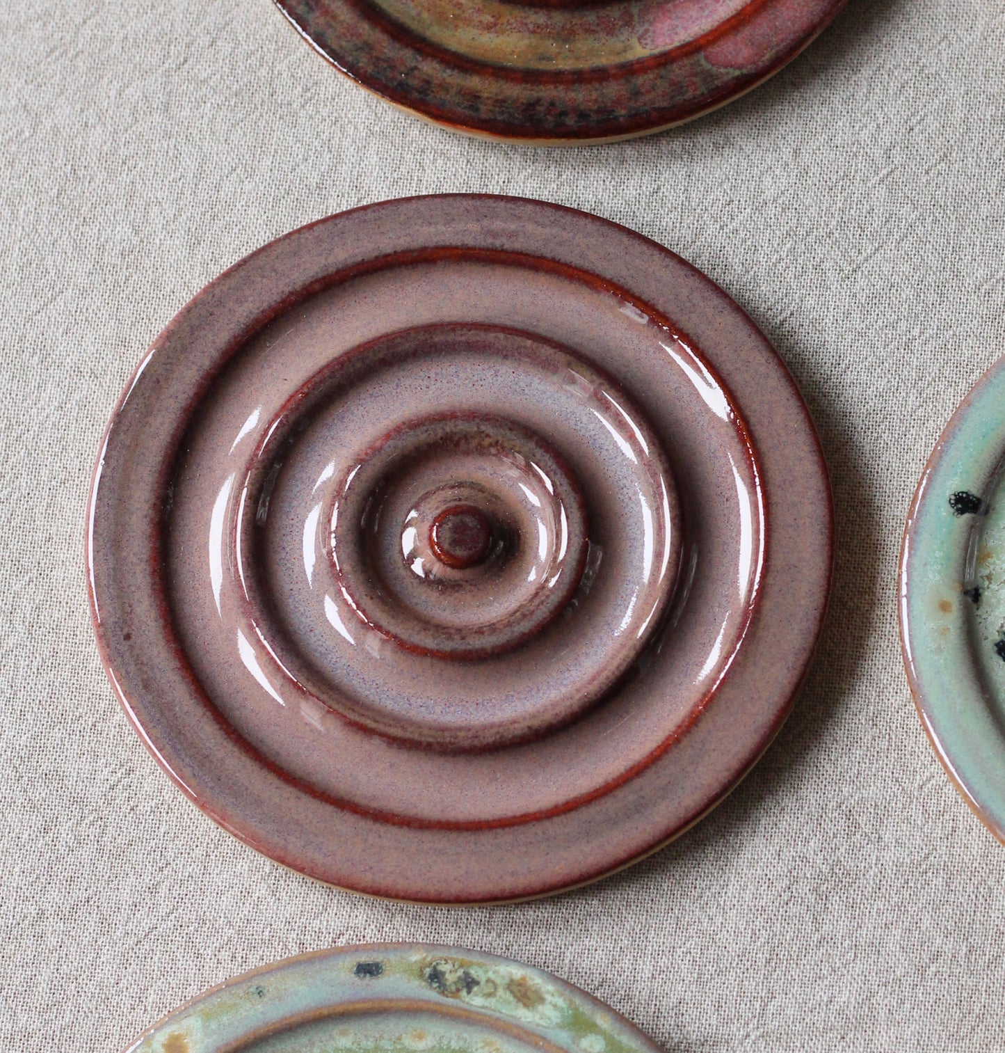 Soap dishes, pink