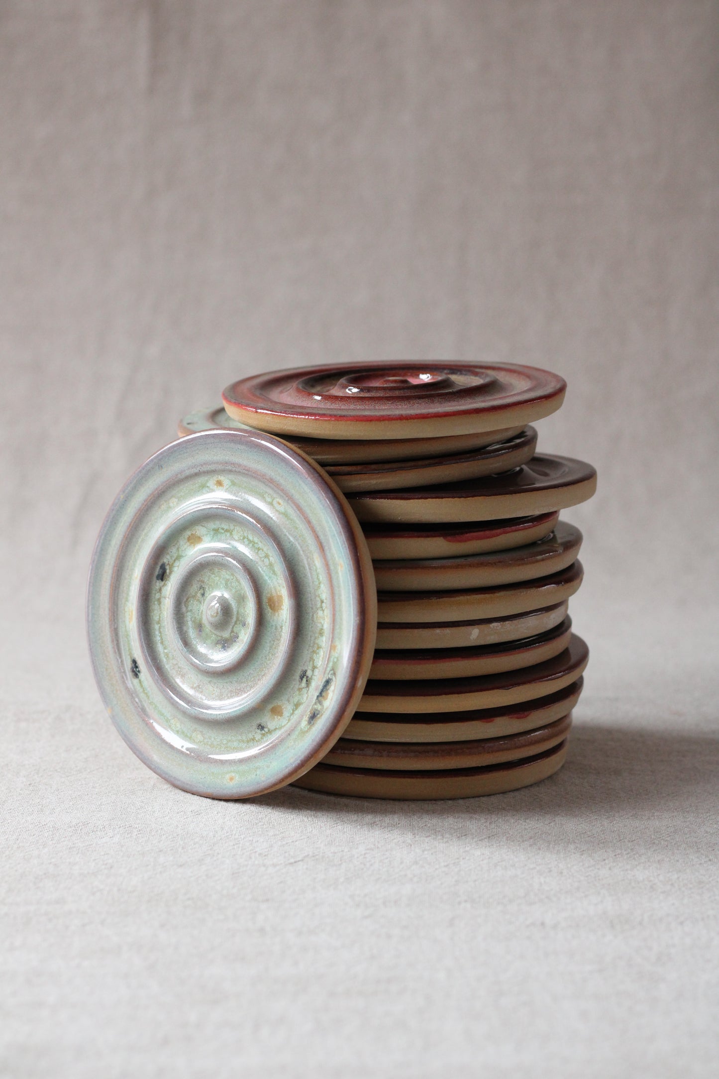 Soap dishes, light green speckled